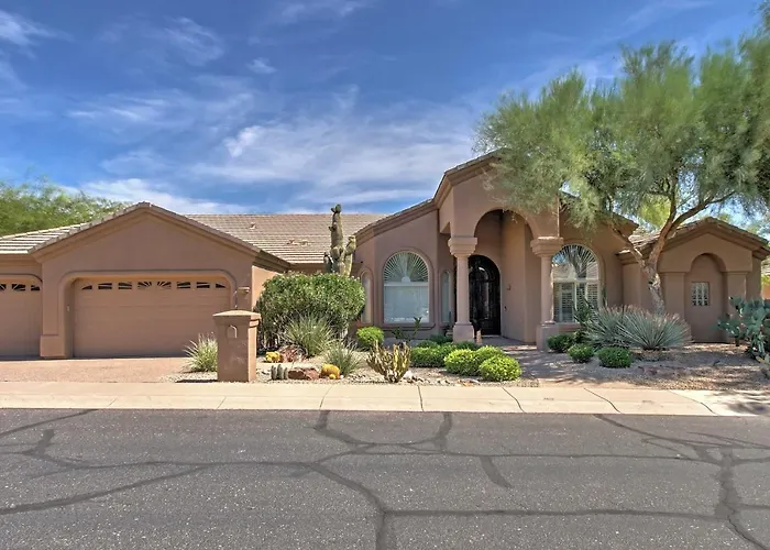 Dom wakacyjny Luxe W/ Pool & Mountain Views! *