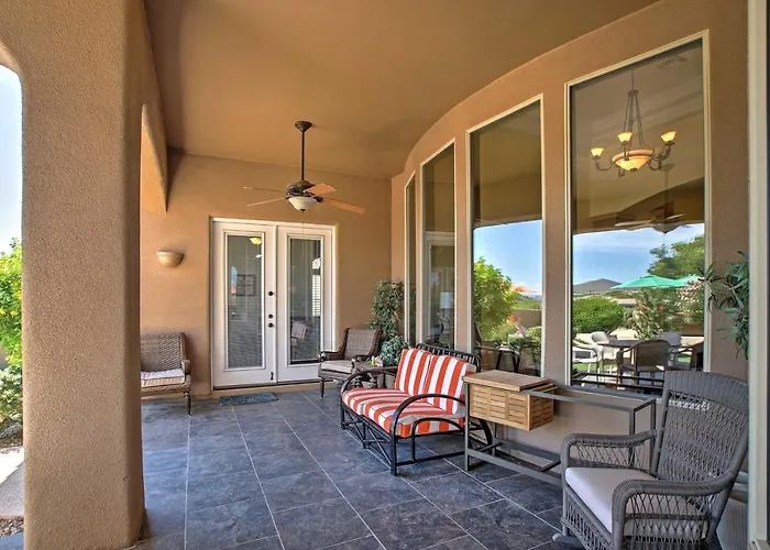 Luxe W/ Pool & Mountain Views! Dom wakacyjny Scottsdale