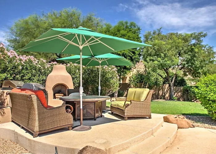 Dom wakacyjny Luxe W/ Pool & Mountain Views! Scottsdale